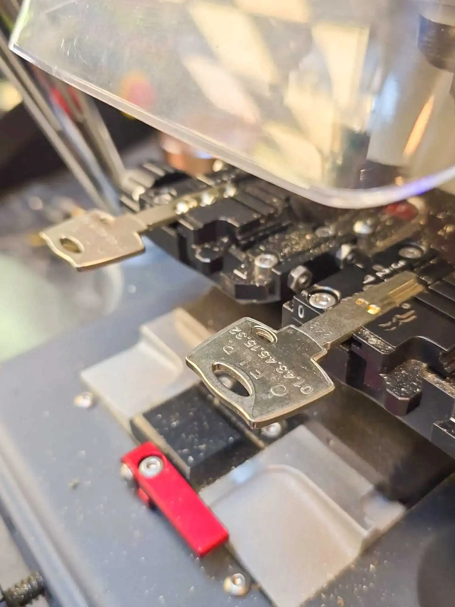 Marques de serrurerie partenaires OFIP - ébauches brevetées Fichet Picard Bricard Vachette Mul-T-Lock