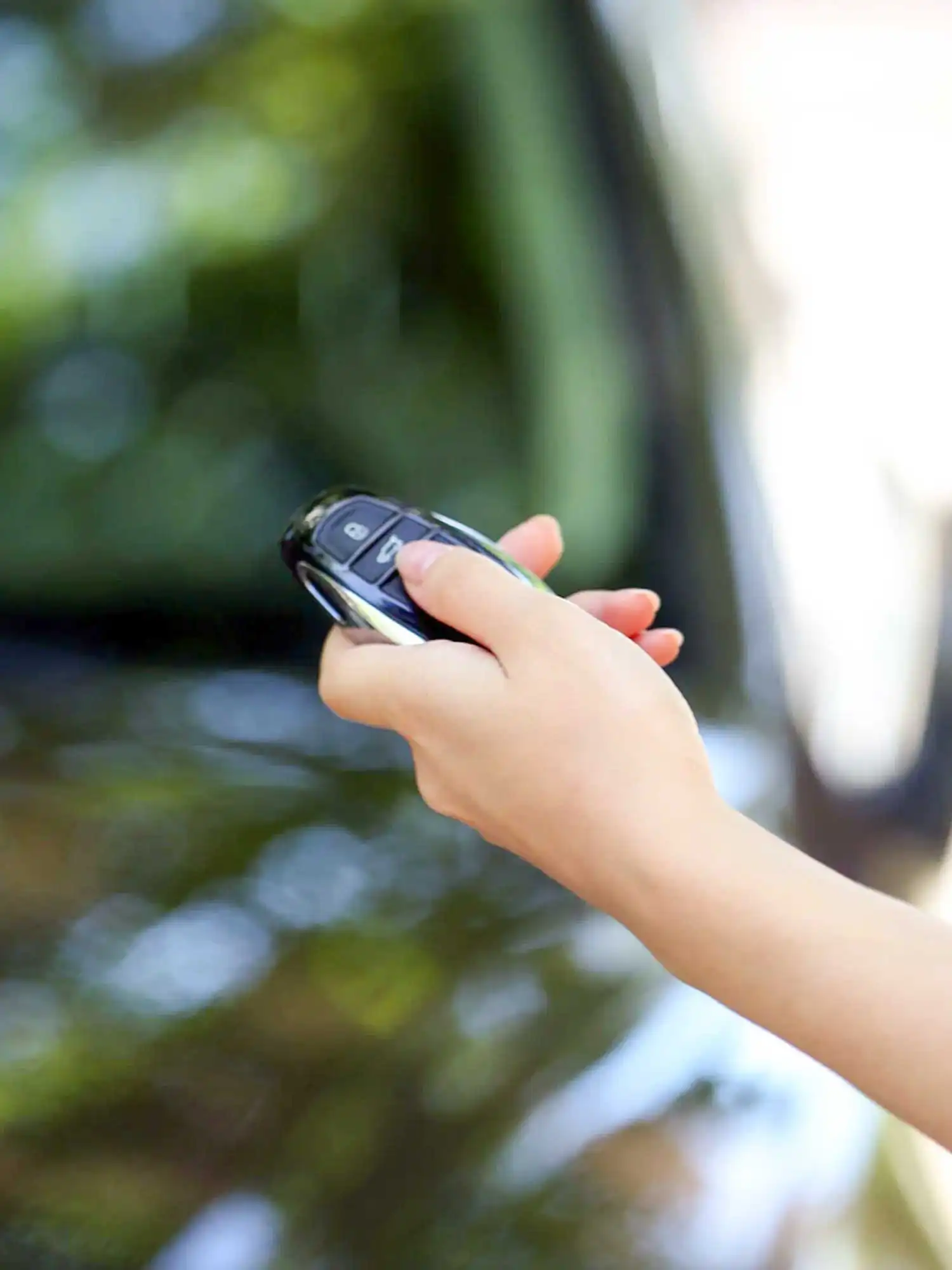 Serrurier automobile Paris - ouverture de voiture et reproduction clé auto OFIP Serrurerie