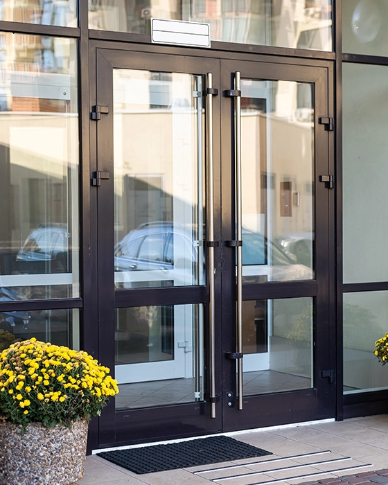 Serrurier pour entreprises Paris - contrôle accès vidéo-surveillance serrurerie professionnelle OFIP