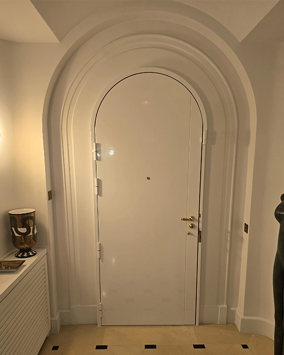 Installation serrure de sécurité par OFIP Serrurerie à Paris