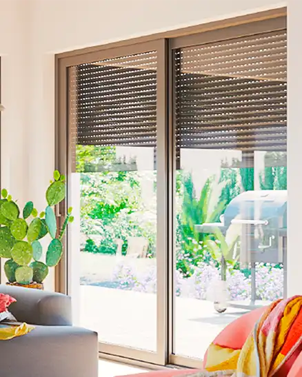 Volet traditionnel solaire - OFIP Serrurerie Paris